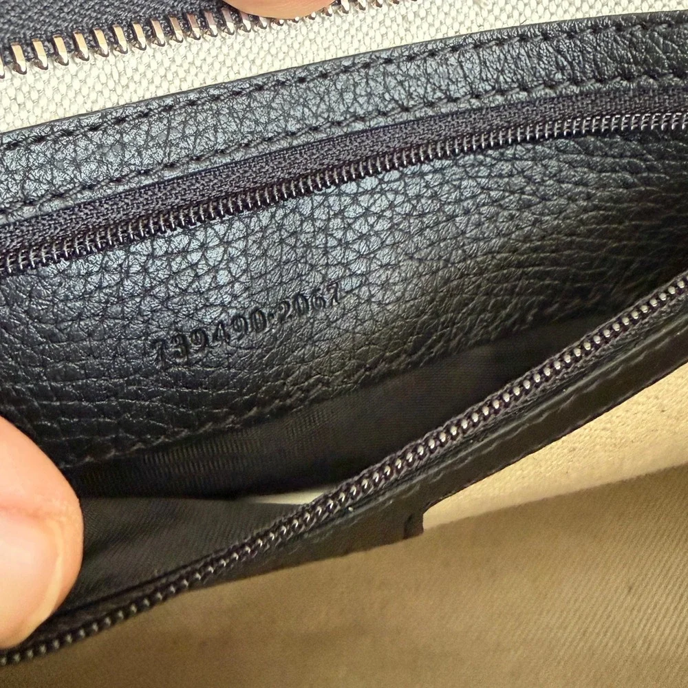 Gucci Jumbo GG‎ Black Grained Leather Pouch Men's 739490